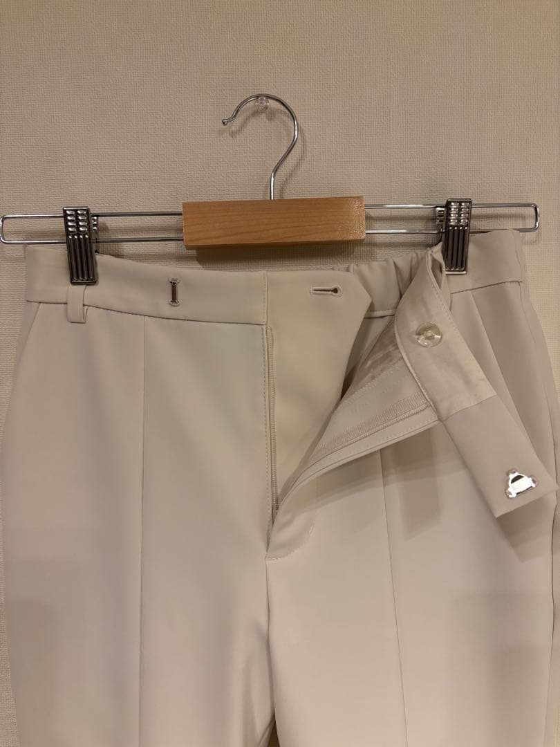 美品　ウィムガゼット　フロントスリットパンツ　アイボリー　36