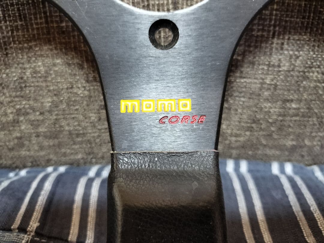 MOMO CORSE ステアリング