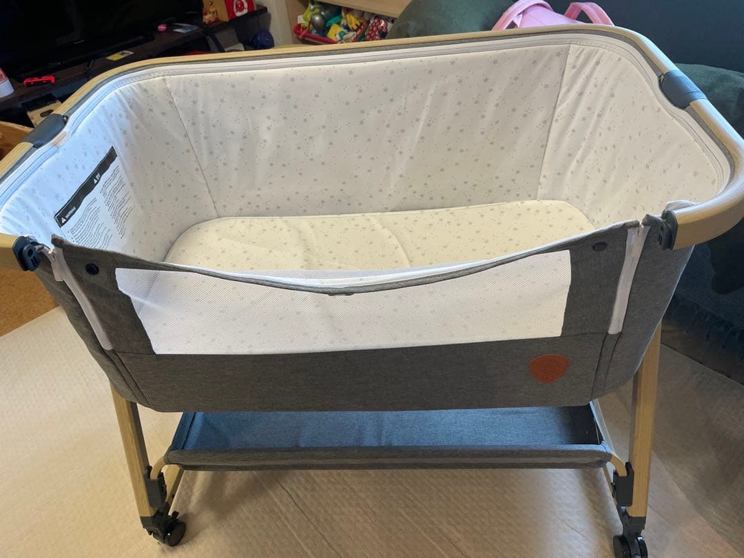 ✴︎連休値下げ中【美品】HZDMJベビーベッド(送料込み)折りたたみ　グレー