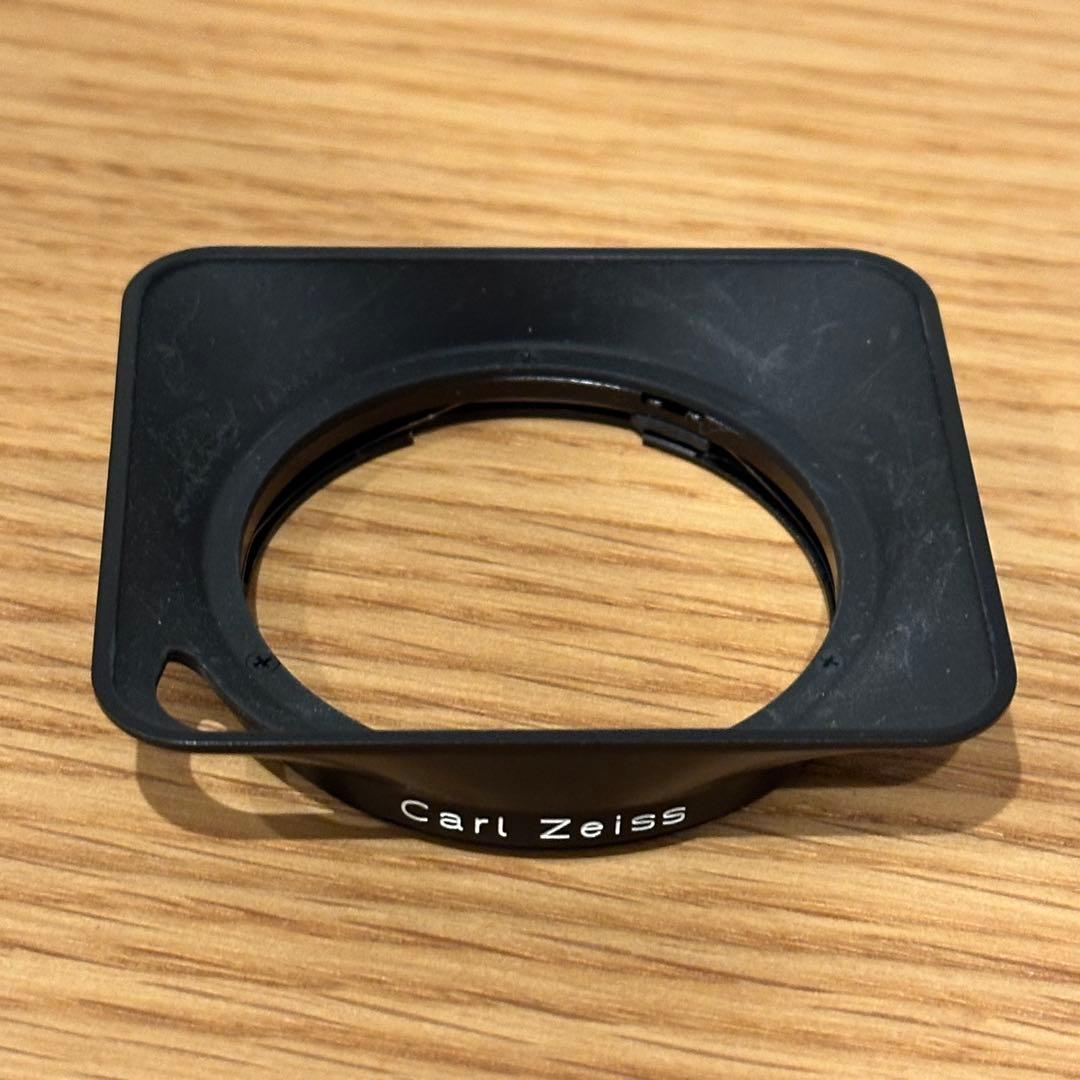 Carl Zeiss Biogon 2.8/25 ZM レンズ + 純正フード