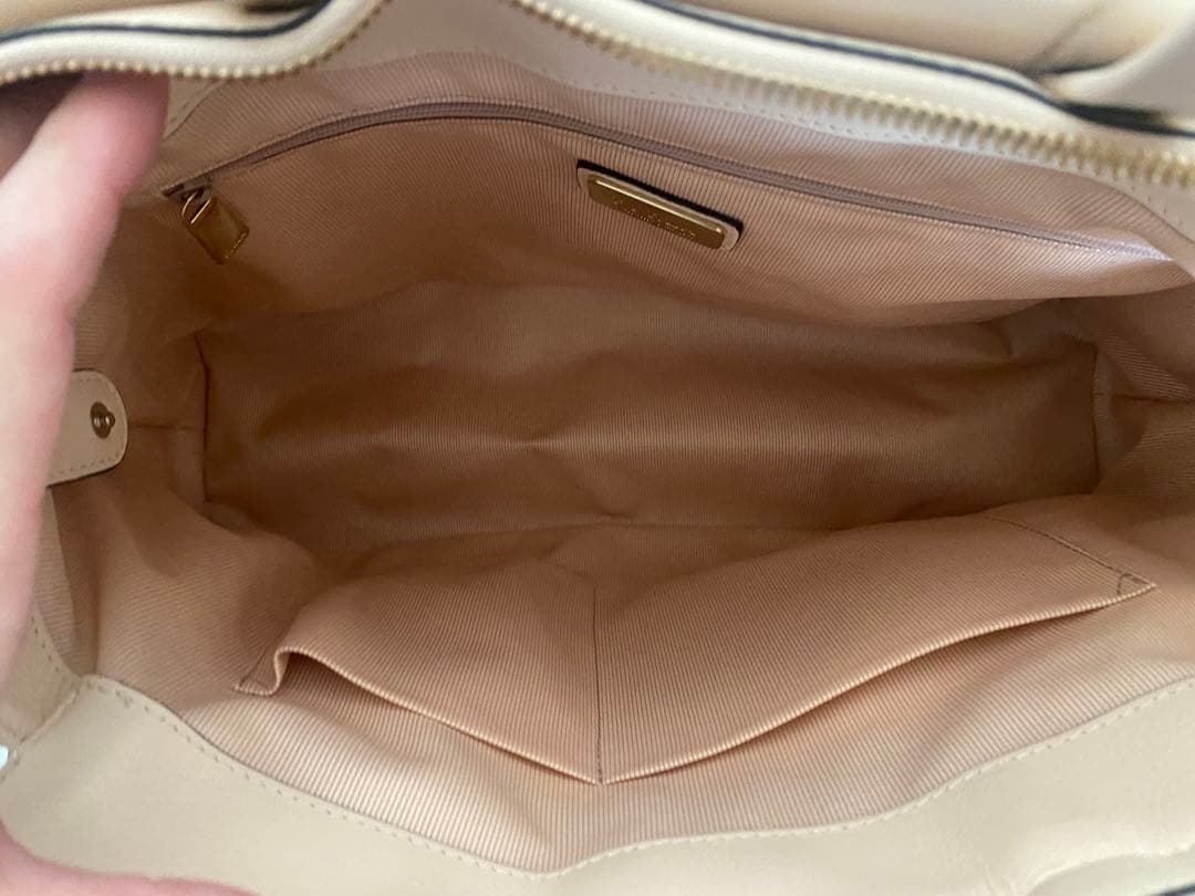 美品　FURLA ベージュ ハンドバッグ 保存袋付き