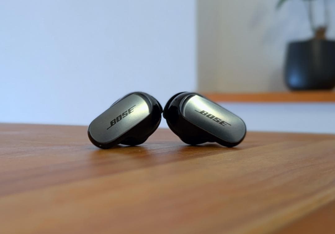 美品 QuietComfort Ultra Earbuds ブラック