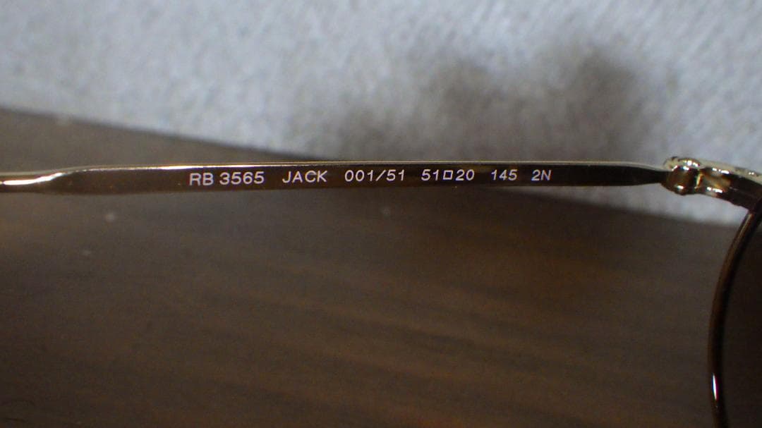 最終値下げ！レイバン　RB3565JACK　ゴールドフレーム
