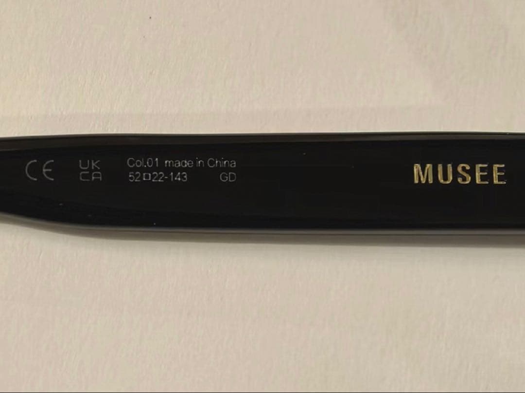 ド*ん様 GENTLE MONSTER MUSEE ブラック サングラス