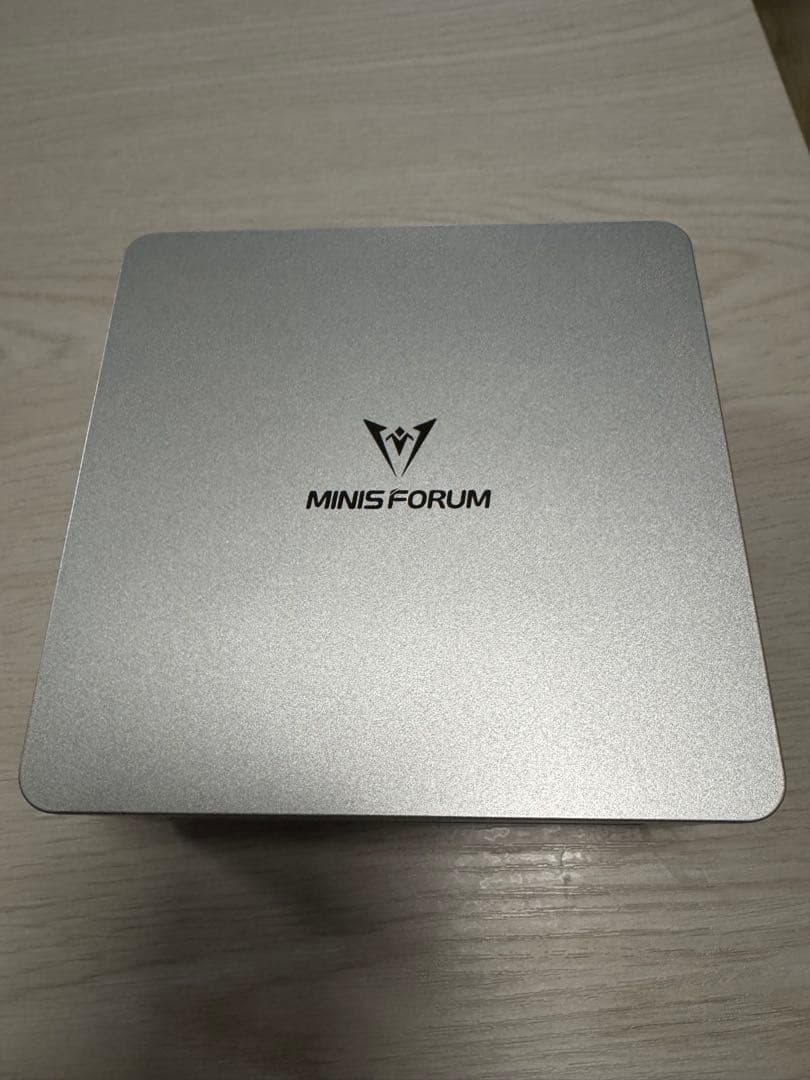 MINISFORUM UM870 Slim ミニpc