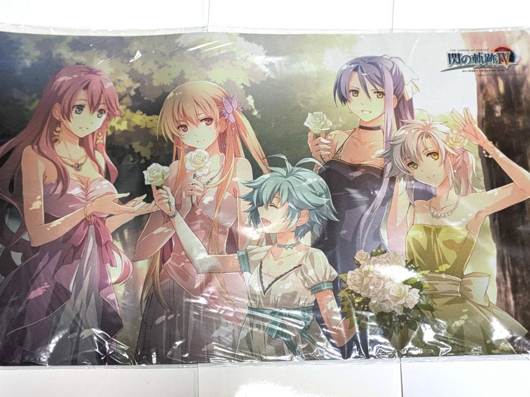 新品未開封 英雄伝説 閃の軌跡IV ラバーマット&スリーブ 旧VII組女性キャラ
