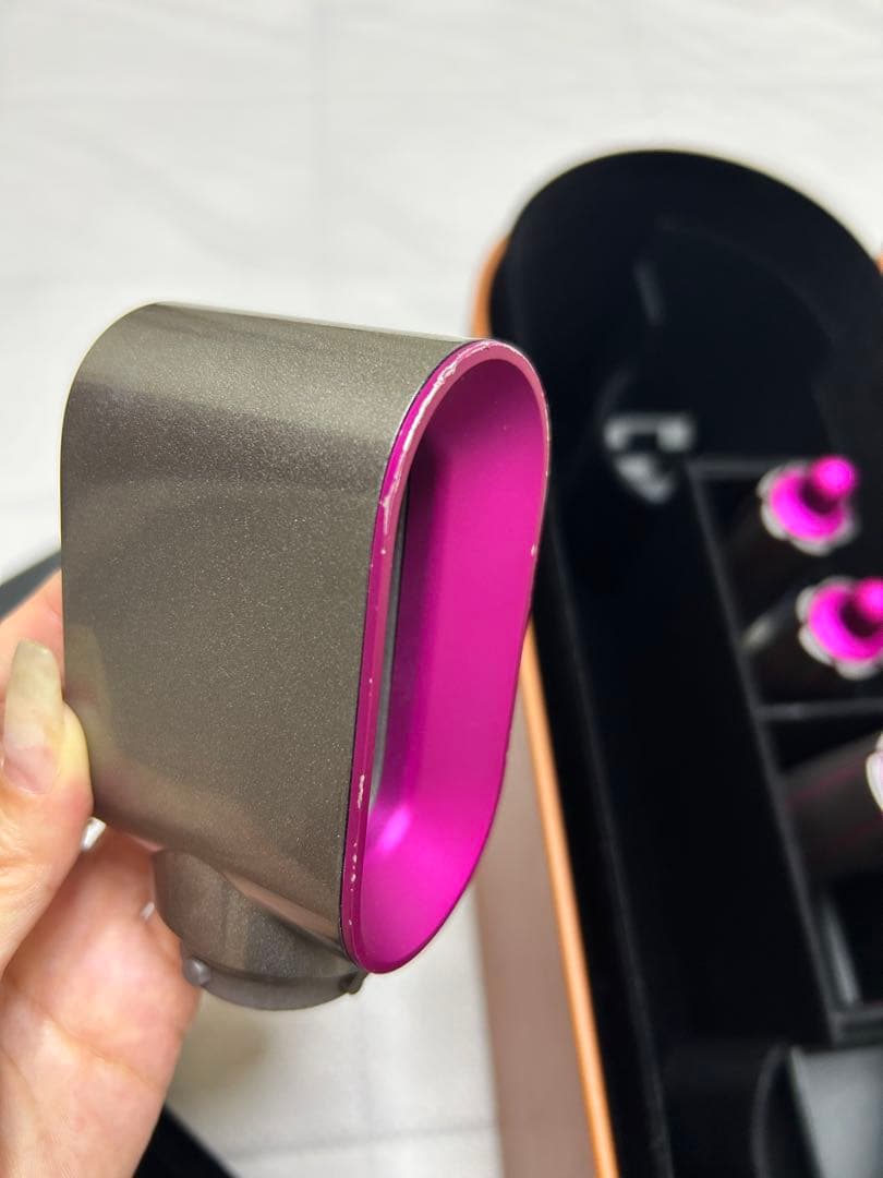 ダイソンDyson Airwrap　Volume + Shape ヘアドライヤー