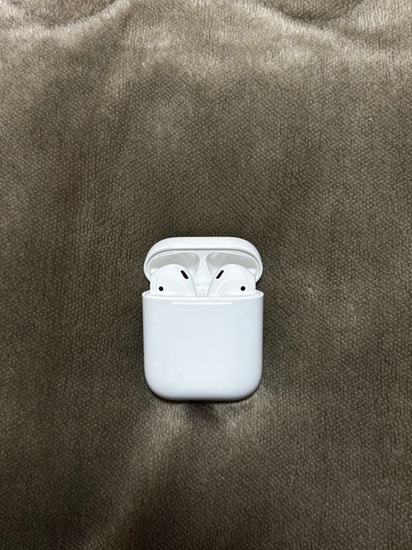 【Apple製品】AirPods本体 両耳 充電ケース付き