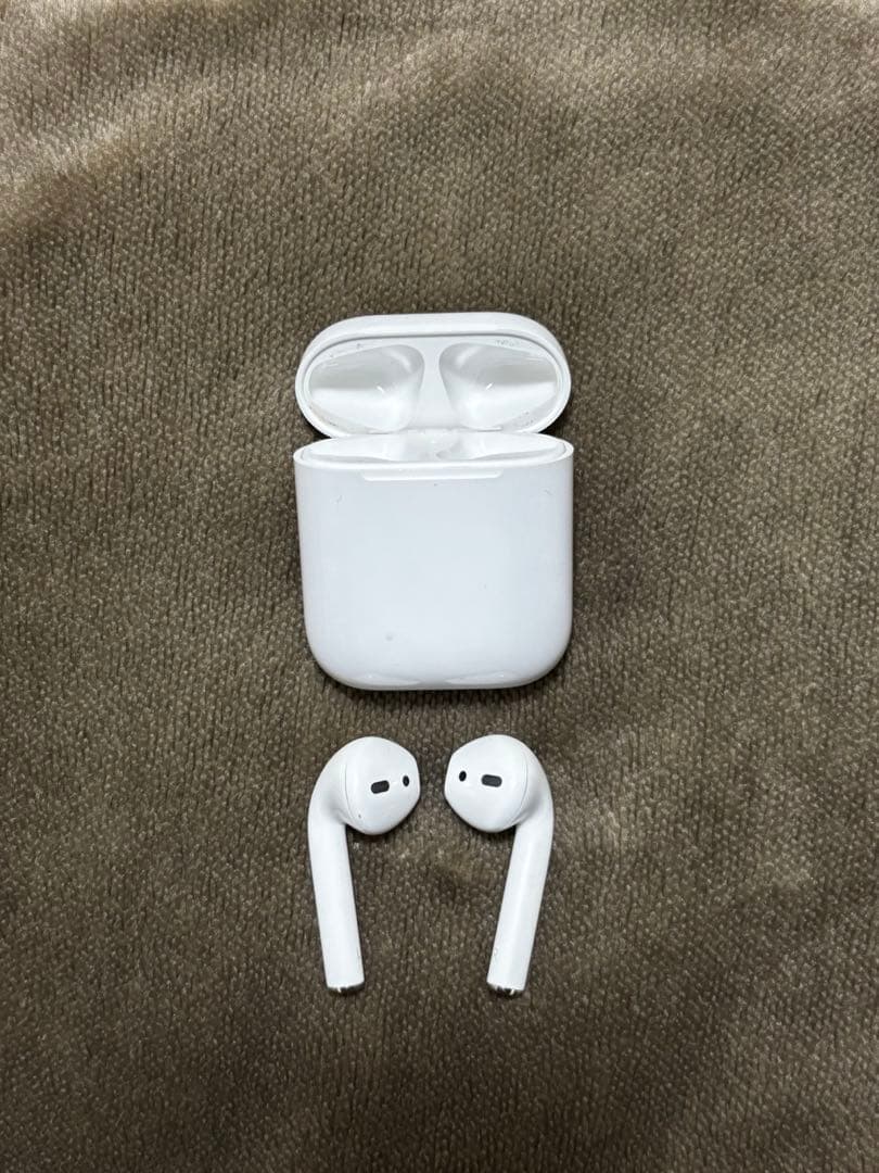 【Apple製品】AirPods本体 両耳 充電ケース付き