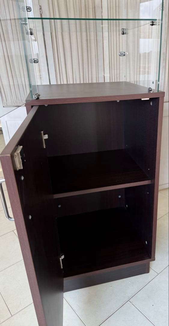 業務用　ガラスケース・ディスプレイ　ショーケース