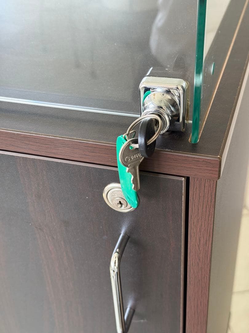 業務用　ガラスケース・ディスプレイ　ショーケース