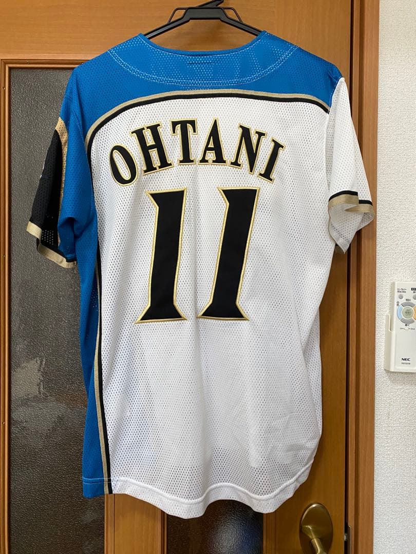 大谷翔平　日本ハムファイターズ　背番号11 公式　ユニフォーム