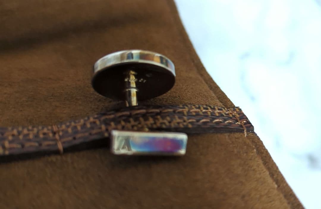 【未使用】ルイ・ヴィトン\"　カフスボタン&専用ケース