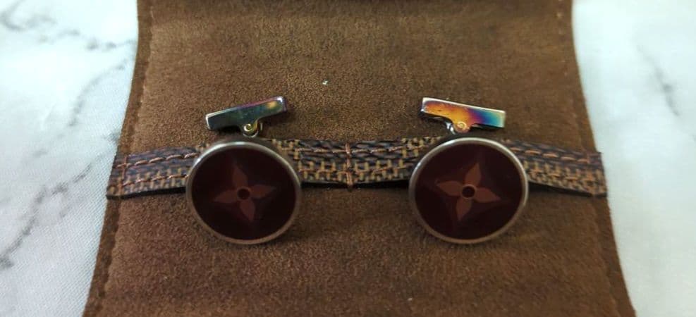 【未使用】ルイ・ヴィトン\"　カフスボタン&専用ケース