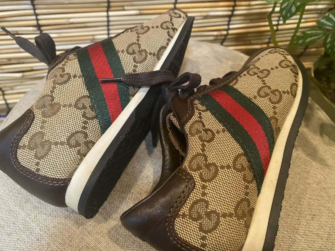 GUCCI　グッチ　スニーカー　キッズスニーカー