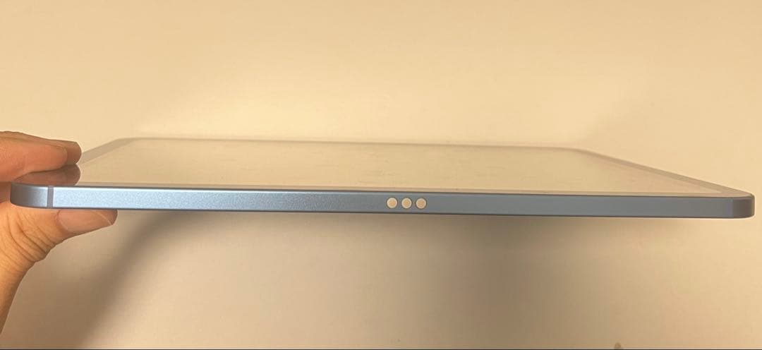 新品同様 iPad A16 第11世代 128GB Wi-Fi+Cellular