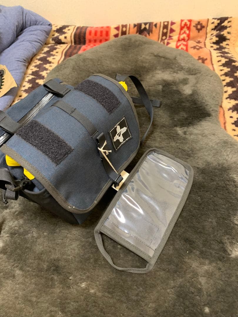 アクセサリー Raw Low Mountain Works Front Bag