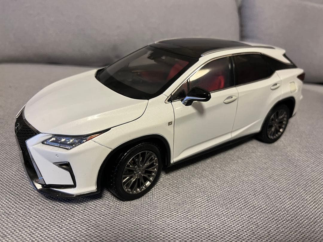 レクサスLexus RX 200t ミニカー 1/18