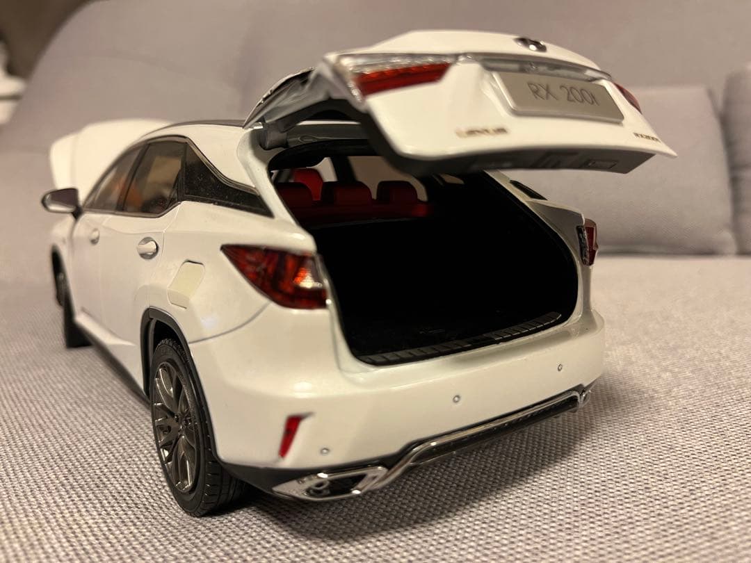 レクサスLexus RX 200t ミニカー 1/18