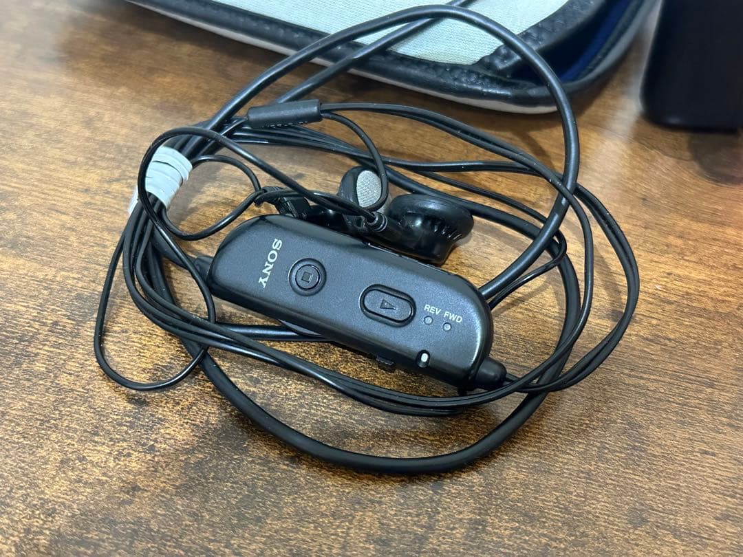 お*か様 SONY WM-702 カセットプレーヤー 動作未確認