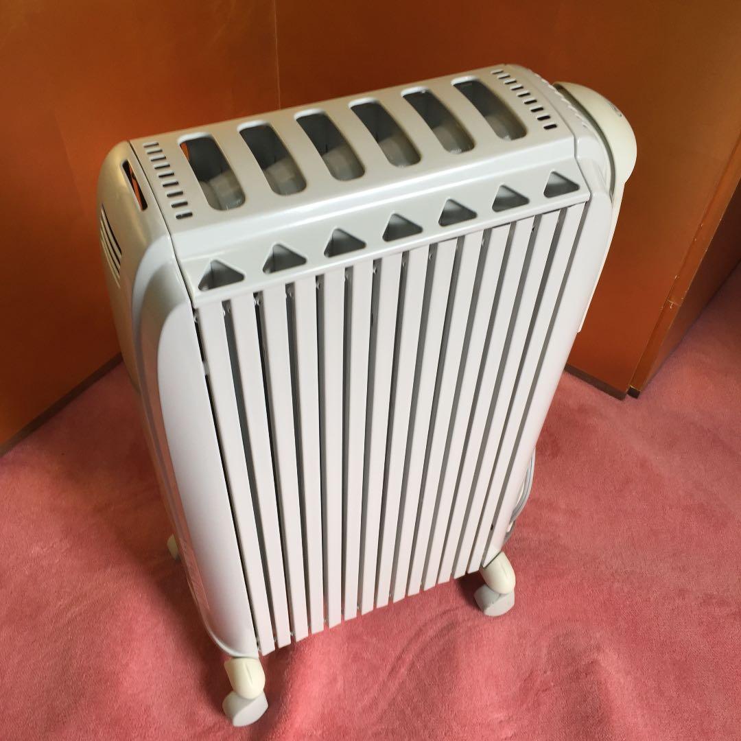 デロンギ社製のオイル密閉式ラジエター型ヒーター