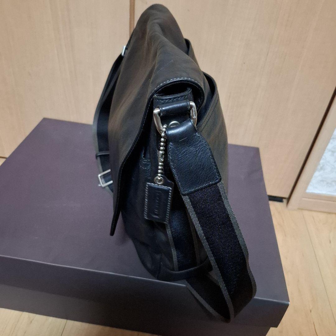 COACH ショルダーバッグ F70556 ロゴ A4収納可 レザー　ブラック