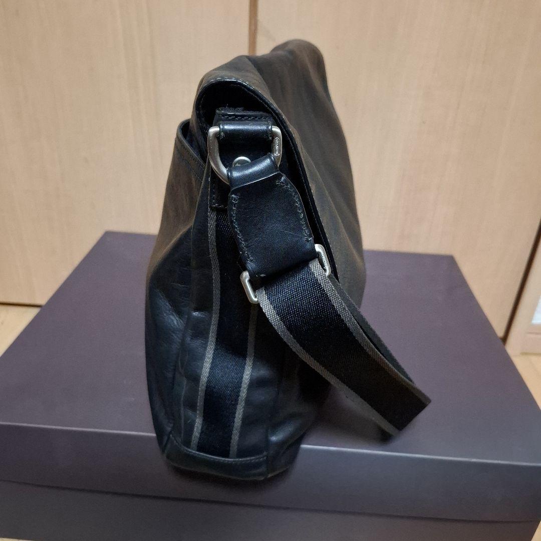 COACH ショルダーバッグ F70556 ロゴ A4収納可 レザー　ブラック