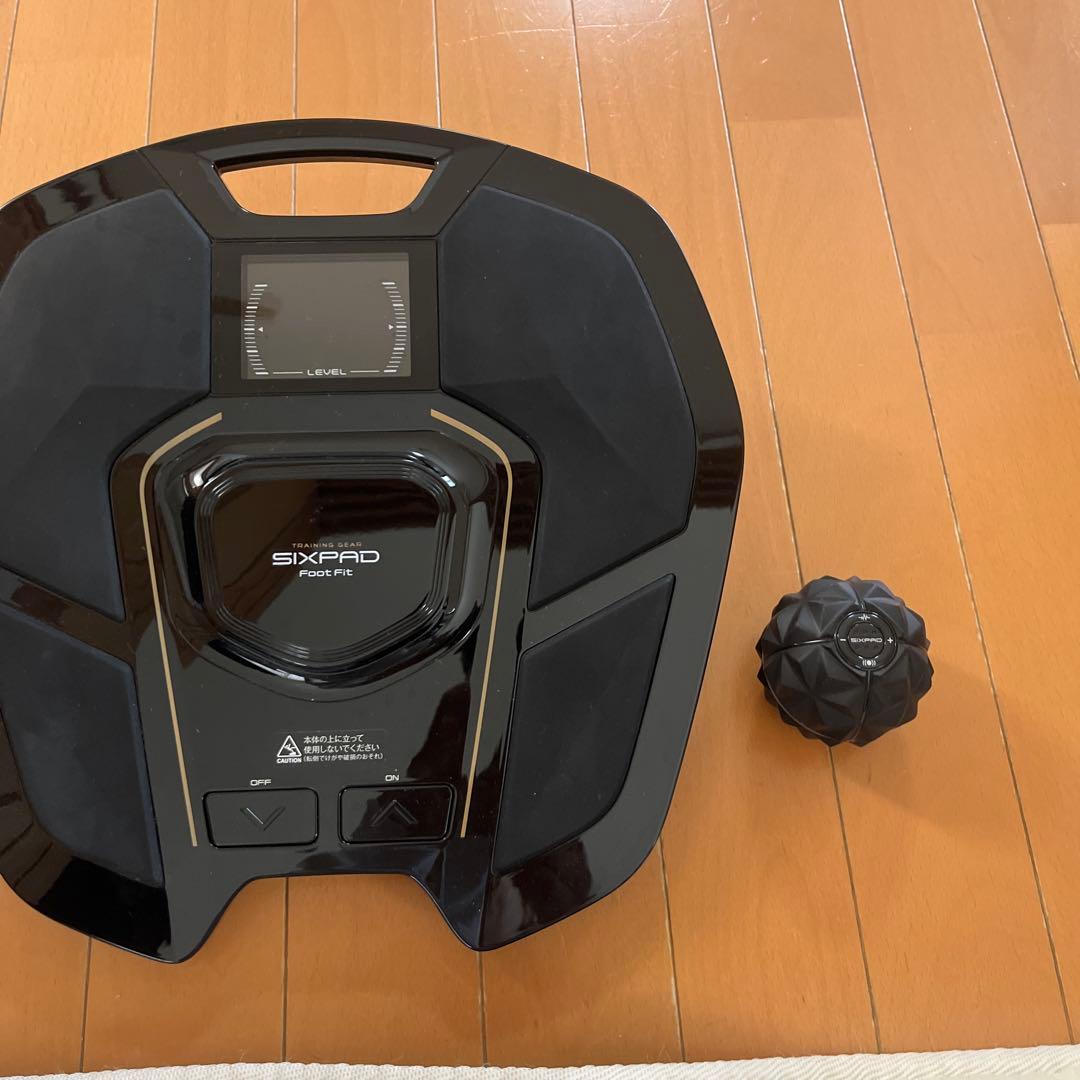 シックスパッドFoot Fit ブラック マッサージボール付き