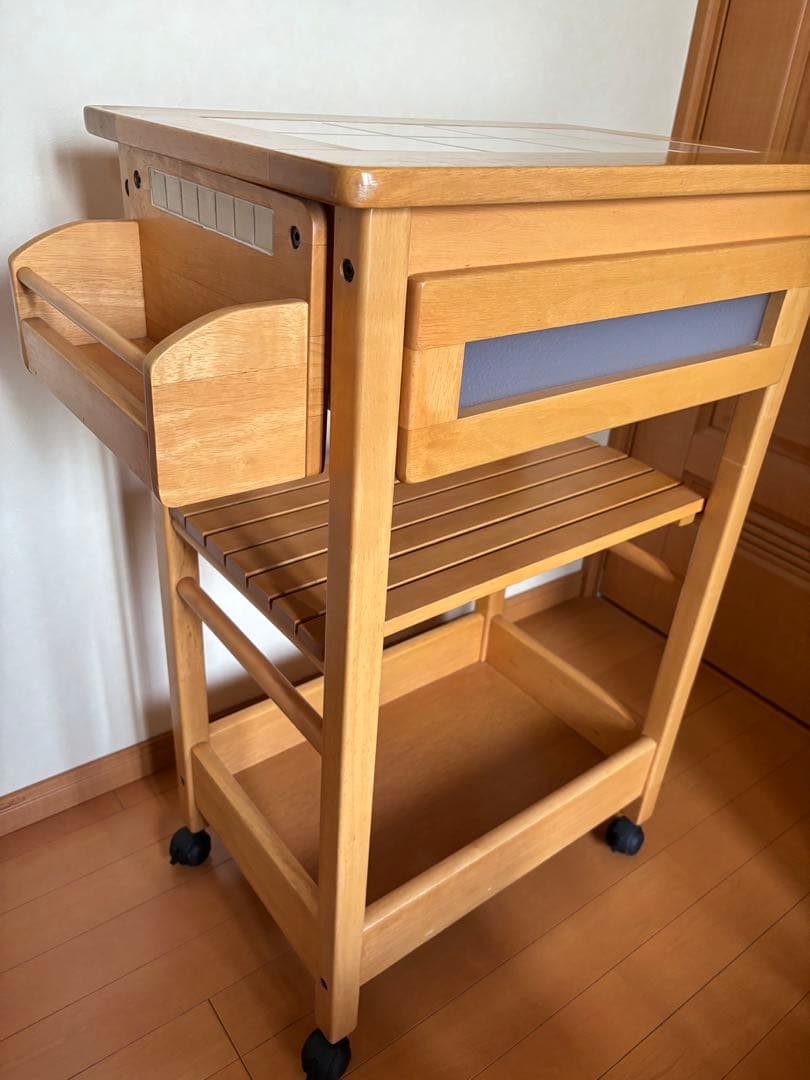 ナチュラル木製＊天板タイル＊キッチンワゴン