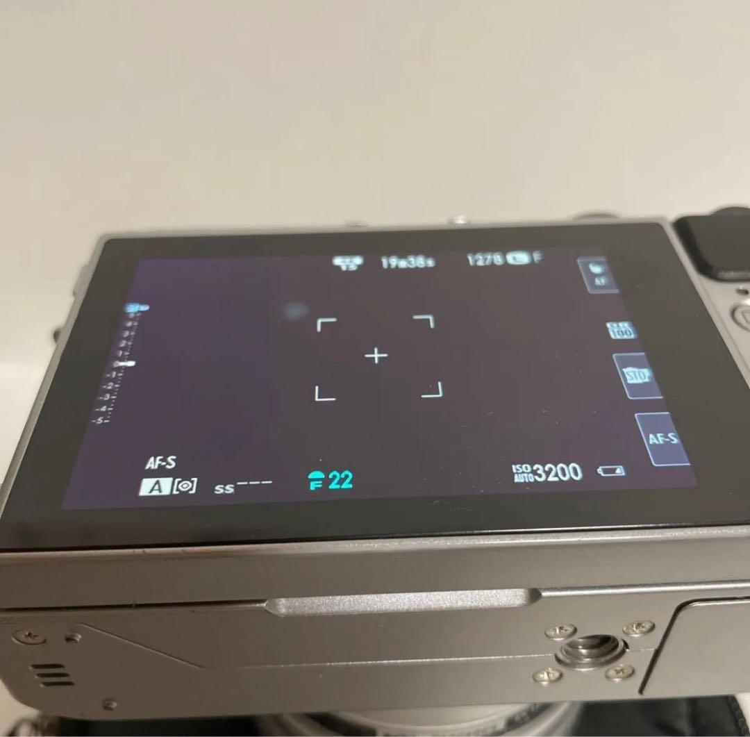 FUJIFILM 富士フイルム ミラーレス一眼 X-A5LK-BW レンズキット