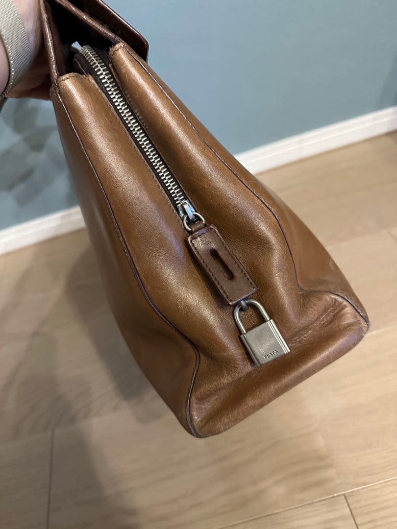 【只今お値下げ中】PRADA ブラウンレザー ビジネスバッグ