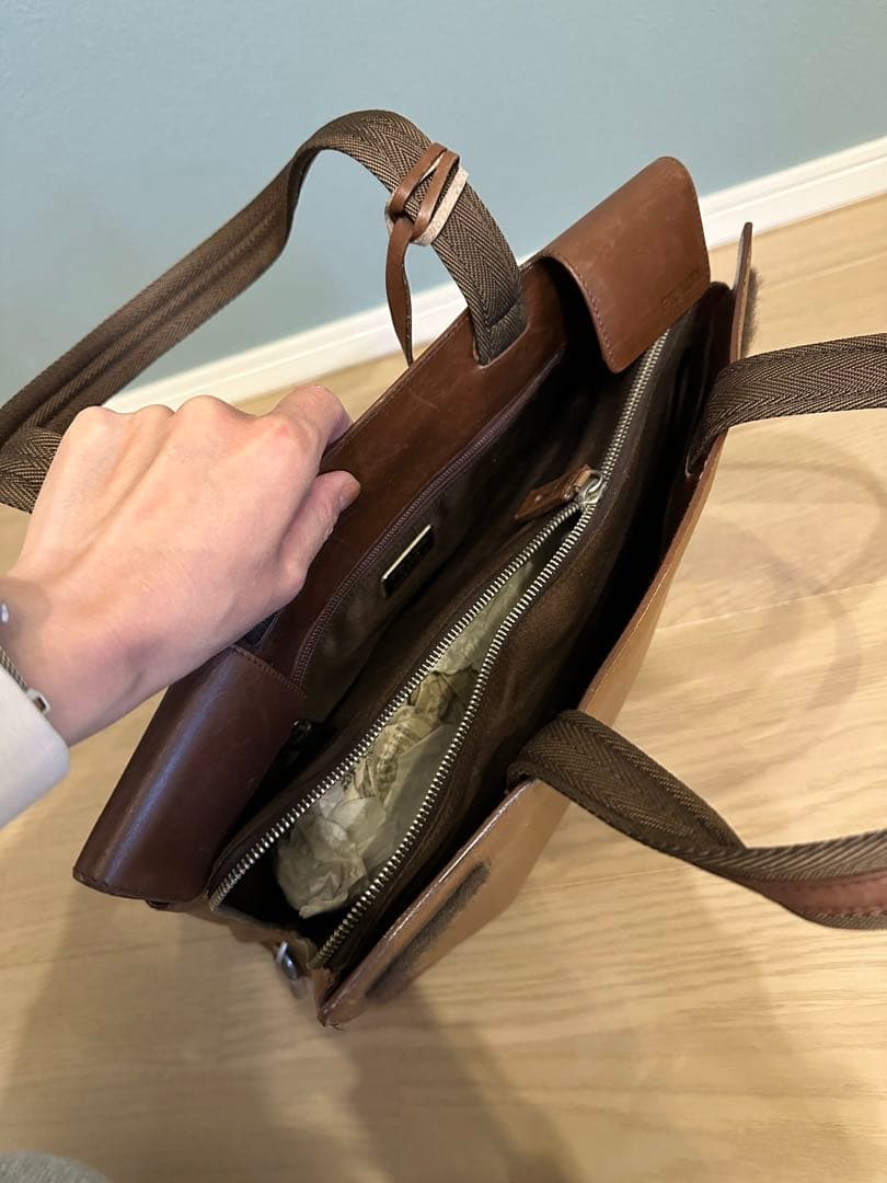 【只今お値下げ中】PRADA ブラウンレザー ビジネスバッグ