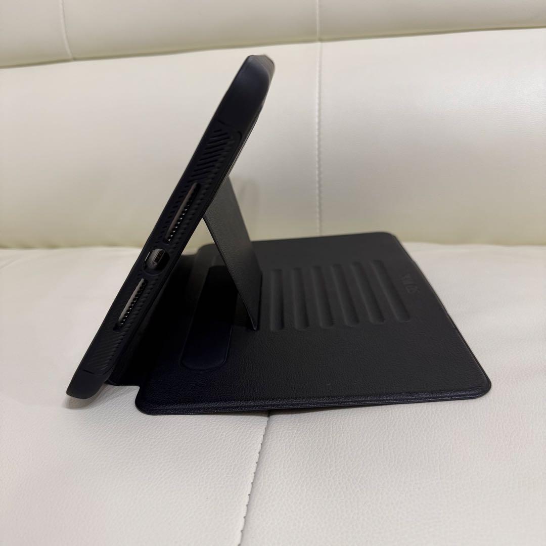 Apple iPad Wi-Fi 32GB 2018モデル カバー付き