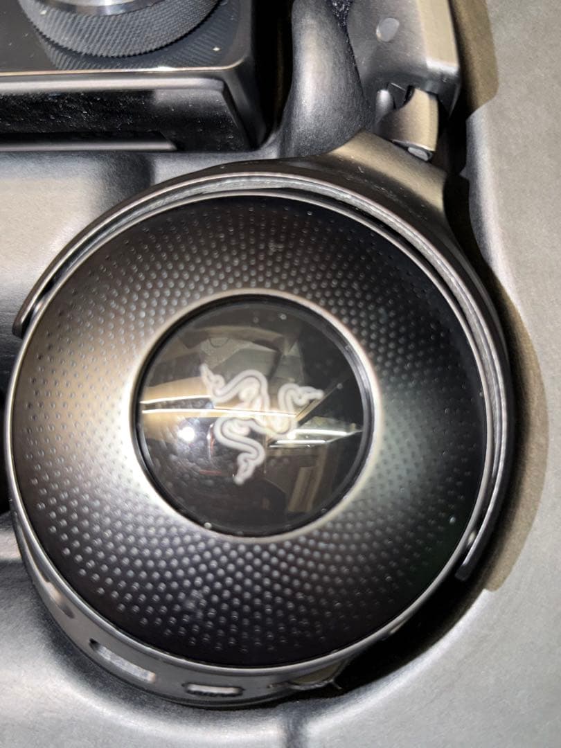 Razer KRAKEN V4 PRO ワイヤレスヘッドセット