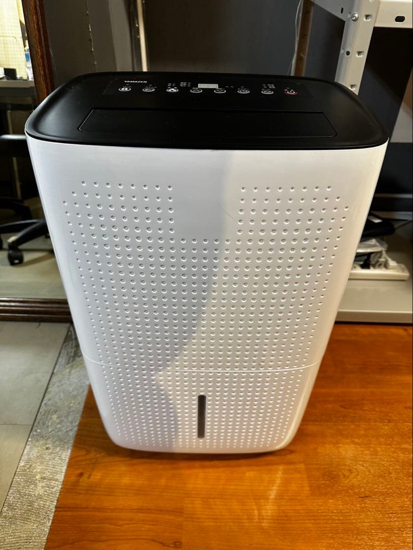 山善　衣類乾燥除湿機　最大30L/日　2022年製　YDC-E300