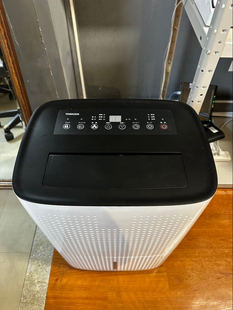 山善　衣類乾燥除湿機　最大30L/日　2022年製　YDC-E300