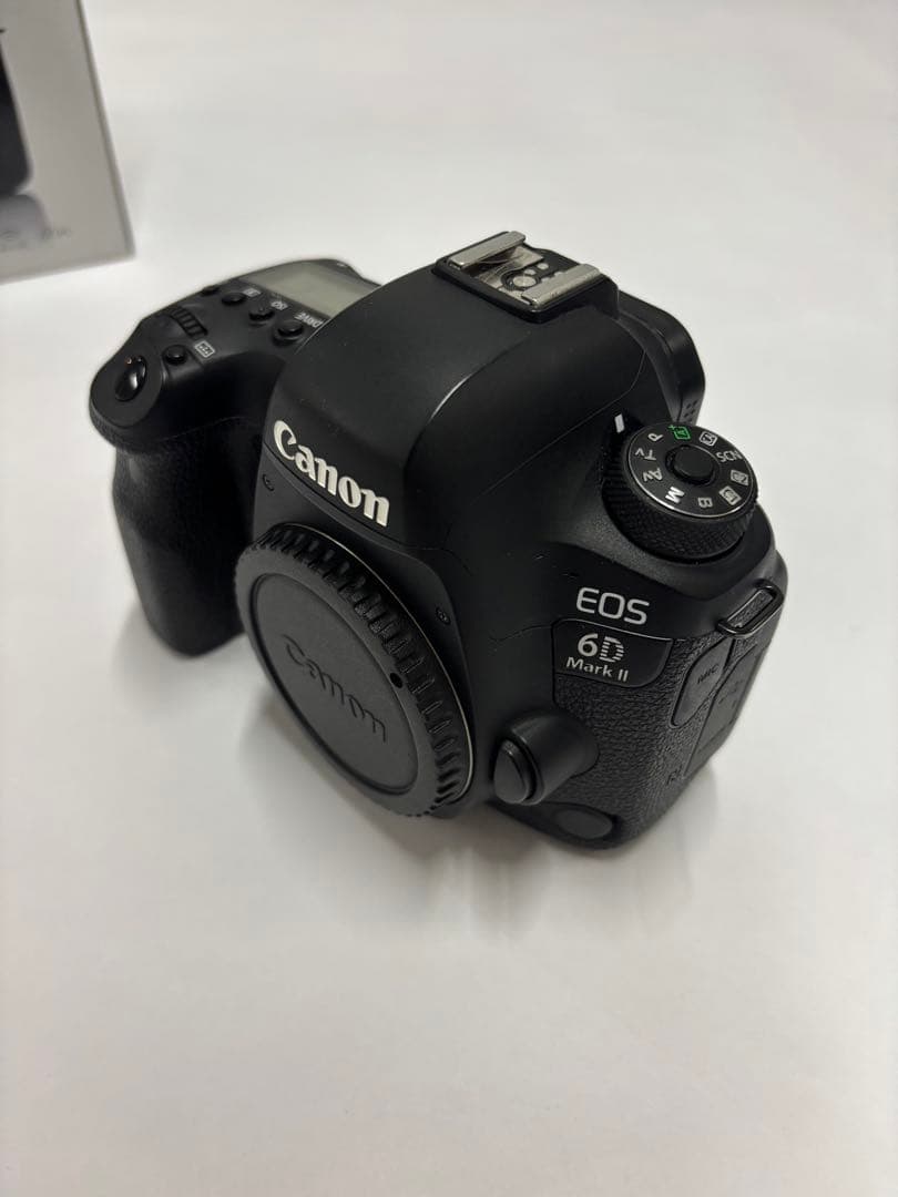 Canon EOS 6D Mark II ボディ + Lレンズ3本