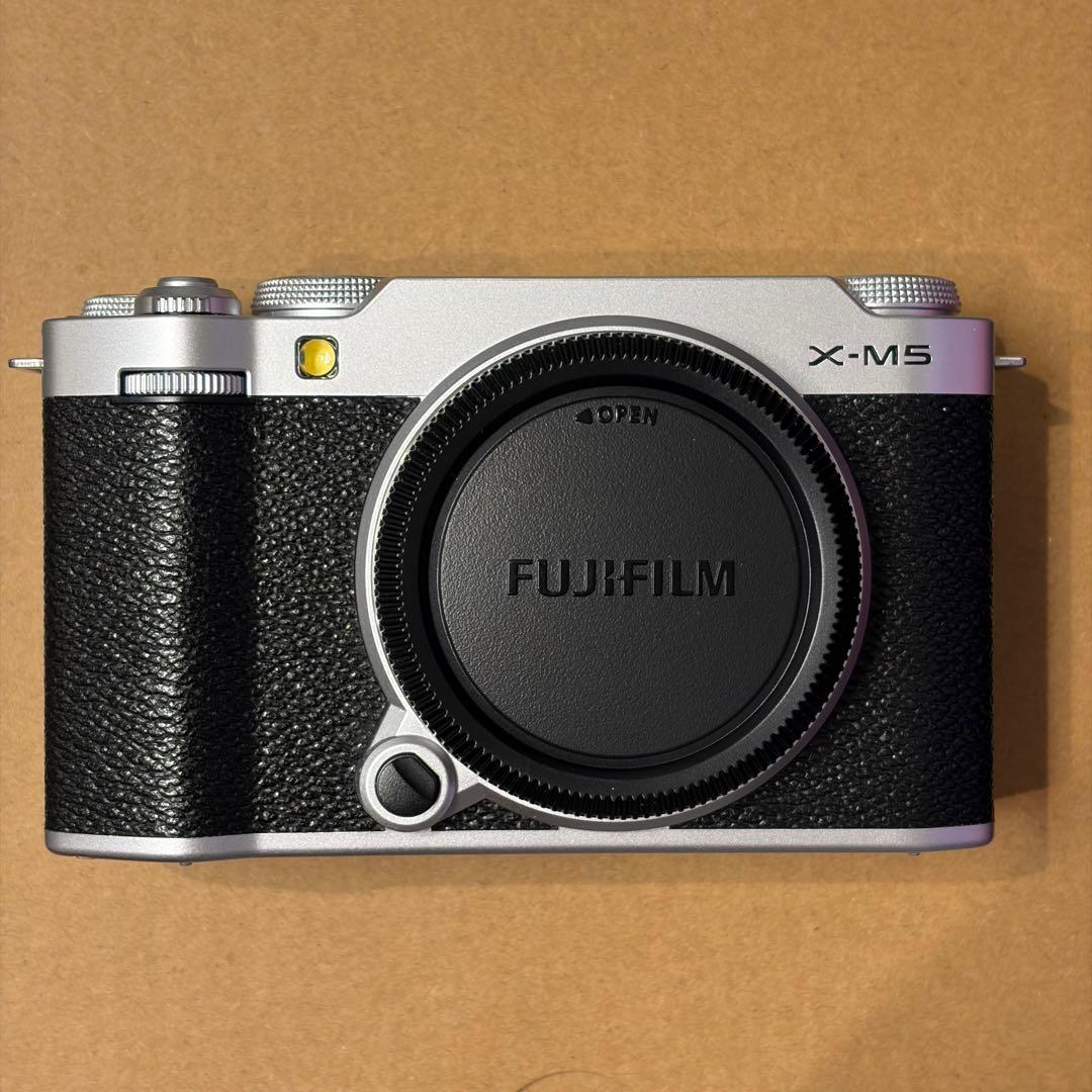 Fujifilm X-M5 ミラーレスカメラ 本体のみ