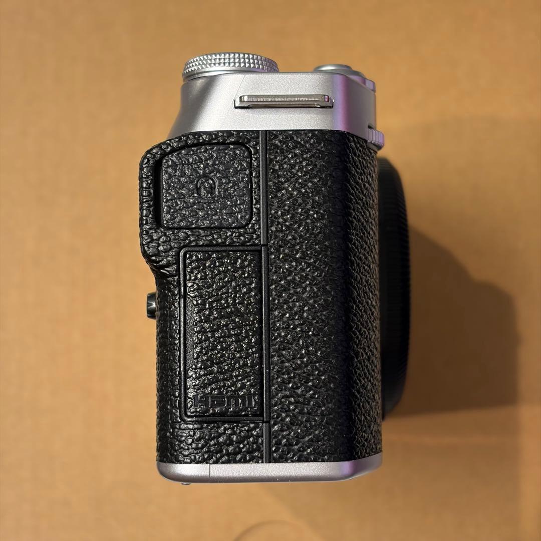 Fujifilm X-M5 ミラーレスカメラ 本体のみ