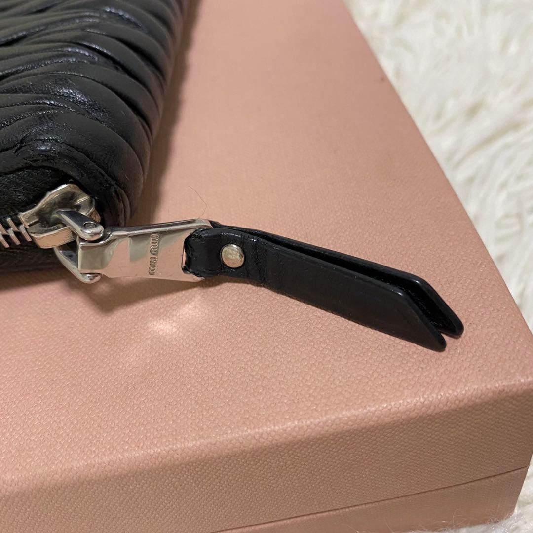 【極美品◦付属品完備✨】MIUMIU 長財布 ラウンド マテラッセ クリスタル黒