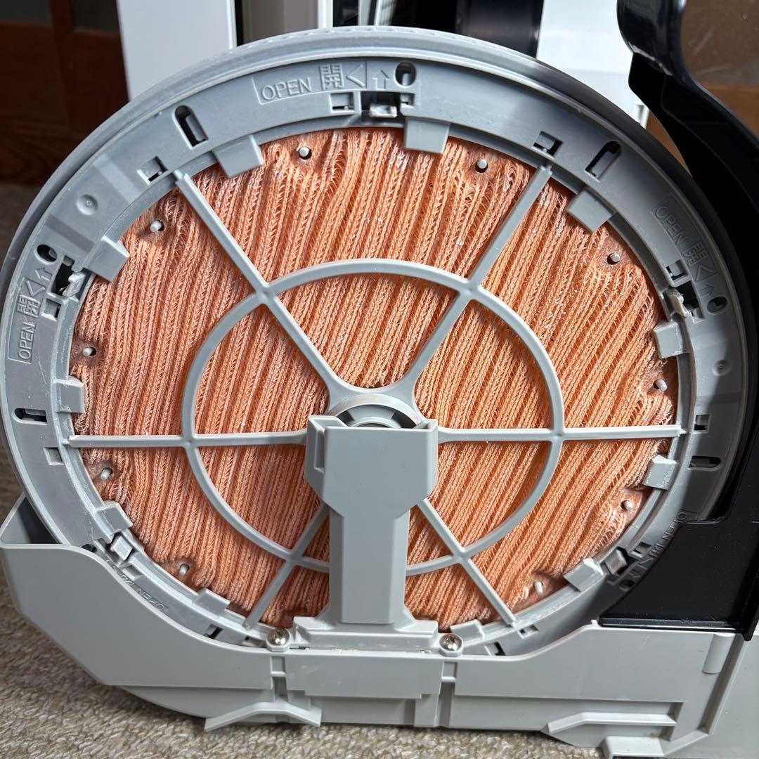 【美品 】DAIKIN 加湿ストリーマ空気清浄機MCK70VE6-w