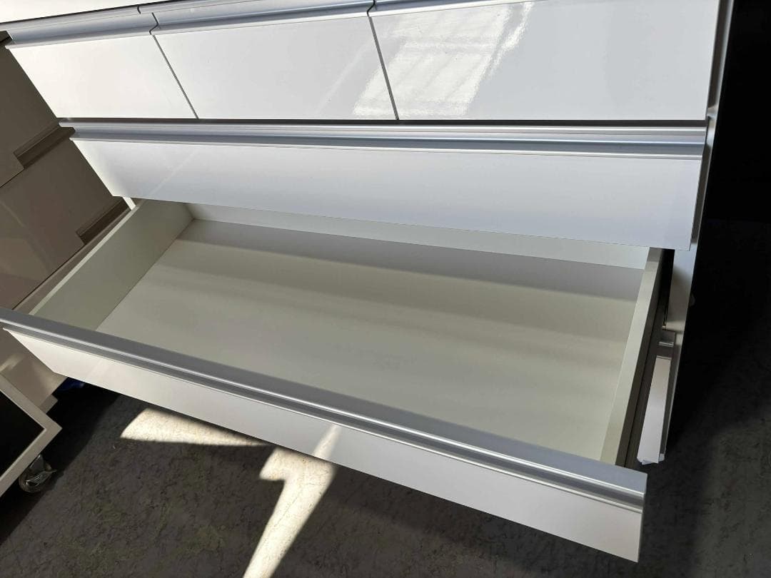 ステンレストップ昇光家具キッチンカウンター、コンセント・キャスター付 Used