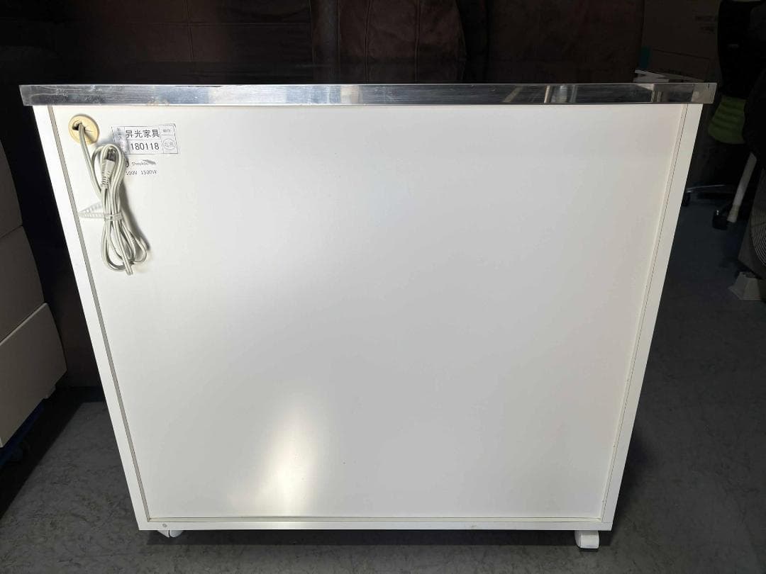 ステンレストップ昇光家具キッチンカウンター、コンセント・キャスター付 Used