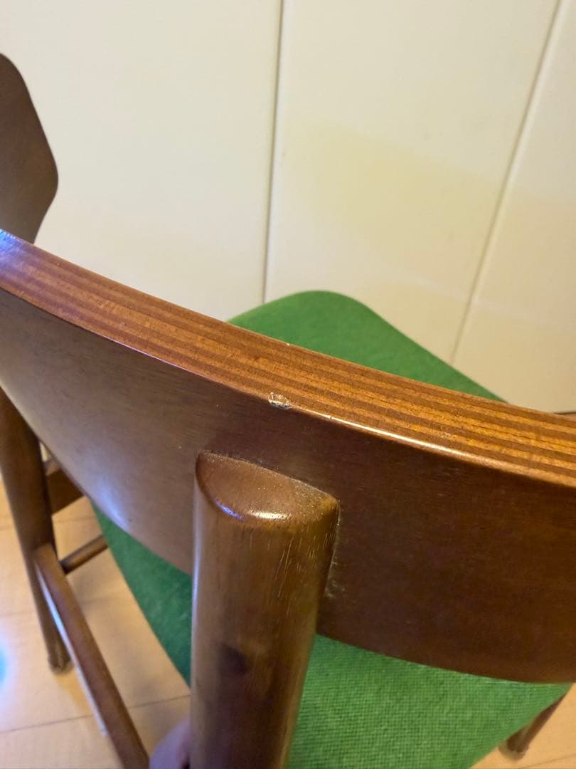 カリモク60 Tチェア タープグリーン karimoku 椅子 作業 デスク用