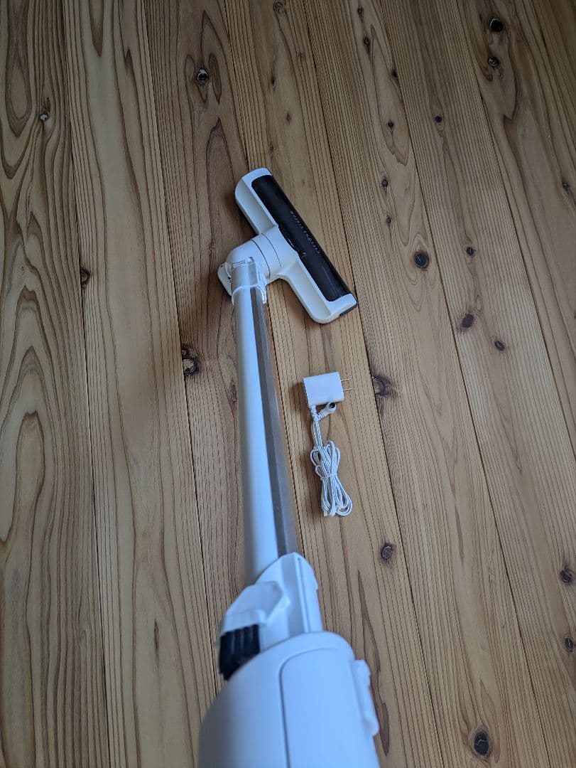 アイリスオーヤマ　スティッククリーナー　SBD-74 ホワイト　掃除機　軽量