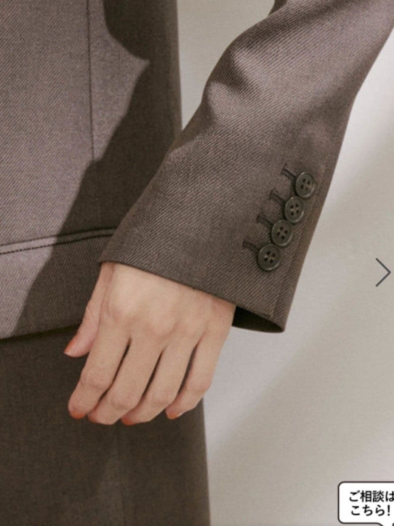 【新品タグ付】テーラードジャケット（ダークブラウン）