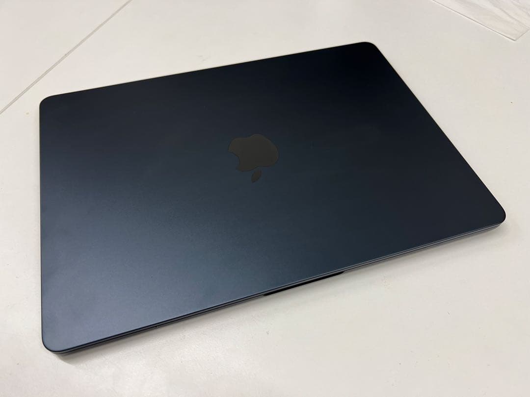 M2 MacBookAir 13インチ ミッドナイト 8GB 256G