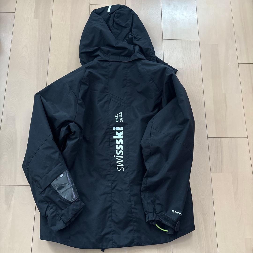 子ども用スキーウェアセット（黒・赤）