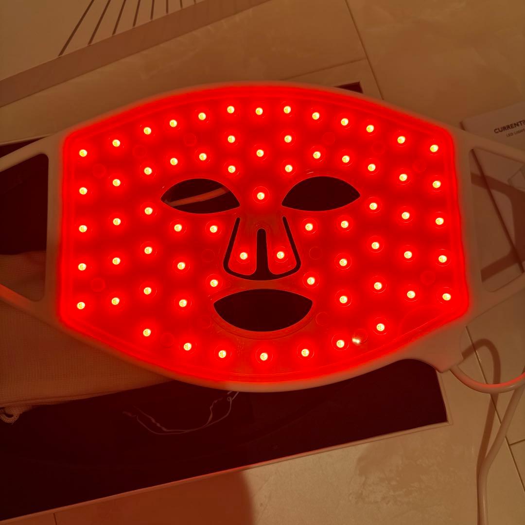 CURRENTBODY LEDライトセラピーマスク&専用フェイスマスク１０枚