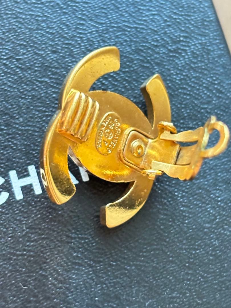 シャネル　ターンロック 96P イヤリング　片耳　美品